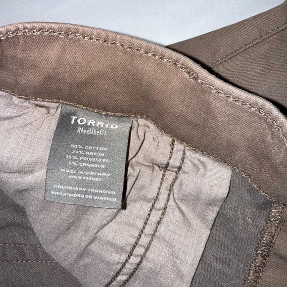 Torrid Women’s Brown Pants Size 1R (14/16) - Picture 6 of 6